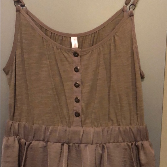 Tan Dress - Picture 2 of 3